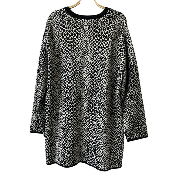 Isaac Mizrahi Cardigan Sweater Women Plus 2X‎ Black White Mosaic Print Old Money - Picture 2 of 9